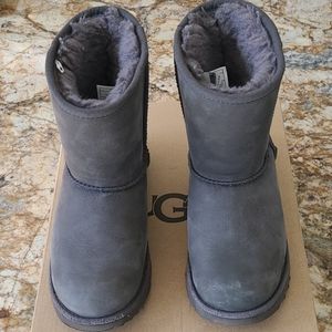 UGG kid's classic